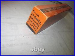 Lionel #550 figure set std ga prewar complete withbox, step, suitcase, excellent