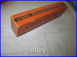 Lionel #550 figure set std ga prewar complete withbox, step, suitcase, excellent