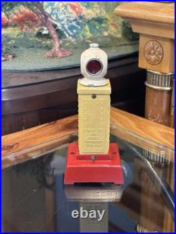 Lionel #83-9 Lighted Prewar Traffic Light Signal ALL ORIGINAL