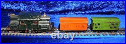 Lionel Corp 156 Prewar O Gauge Electrc Locomotive 1915-1918 Two Freights 800 802