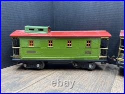 Lionel No. 517 Pre-War Standard Gauge Lighted Caboose Green/Red Lot Of 3