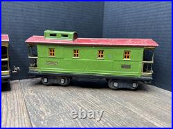 Lionel No. 517 Pre-War Standard Gauge Lighted Caboose Green/Red Lot Of 3