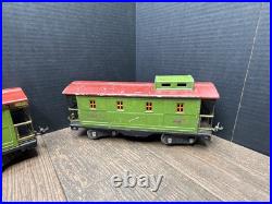 Lionel No. 517 Pre-War Standard Gauge Lighted Caboose Green/Red Lot Of 3