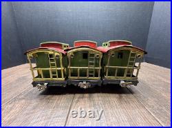 Lionel No. 517 Pre-War Standard Gauge Lighted Caboose Green/Red Lot Of 3