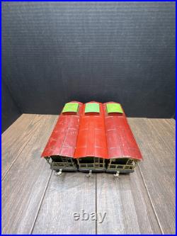 Lionel No. 517 Pre-War Standard Gauge Lighted Caboose Green/Red Lot Of 3 Lionel No. 517 Pre-War Standard Gauge Lighted Caboose Green/Red Lot Of 3