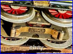 Lionel Num 318 Pre-War Elec Locomotive Beautiful Apple. Green Finish Stand Gge