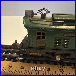 Lionel O Gauge Locomotive 253. Prewar, Works Great, Has American Flyer Motor