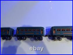 Lionel Passenger Prewar Peacock Cars 607 608 Very Good condition