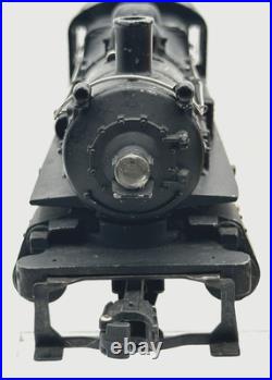 Lionel Post War 1615 Engine & Tender with both intact. Really Clean