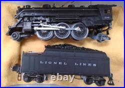 Lionel Post War 224E Locomotive & 2224W Tender