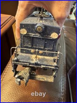 Lionel Post War # 624 Chesapeake & Ohio NW 2 Diesel Switcher TESTED! See Video