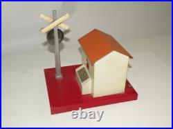Lionel PreWar 76 Warning Bell Shack WORKS Lionel PreWar 76 Warning Bell Shack WORKS