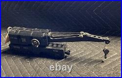 Lionel Pre/Post War (40's-50's) Diecast Train Set. Rare Bronx Zoo Operating Car