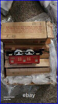 Lionel Pre-War #347 Red Standard Gauge Train Set Locomotive with2 Car Original Box Lionel Pre-War #347 Red Standard Gauge Train Set Locomotive with2 Car Original Box