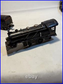 Lionel Pre War Lot Of Locomotive, Tender, Milk Car, and Crane Untested 262E 2810 Lionel Pre War Lot Of Locomotive, Tender, Milk Car, and Crane Untested 262E 2810