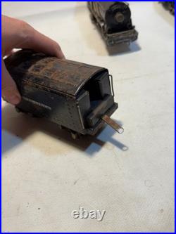 Lionel Pre War Lot Of Locomotive, Tender, Milk Car, and Crane Untested 262E 2810 Lionel Pre War Lot Of Locomotive, Tender, Milk Car, and Crane Untested 262E 2810
