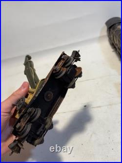 Lionel Pre War Lot Of Locomotive, Tender, Milk Car, and Crane Untested 262E 2810 Lionel Pre War Lot Of Locomotive, Tender, Milk Car, and Crane Untested 262E 2810