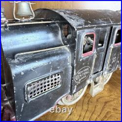 Lionel Pre War No 38 Engine New York Central With Passenger Cars, and Gondola