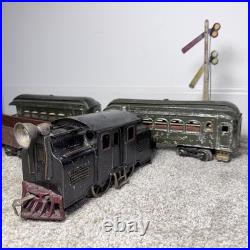 Lionel Pre War No 38 Engine New York Central With Passenger Cars, and Gondola