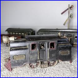 Lionel Pre War No 38 Engine New York Central With Passenger Cars, and Gondola