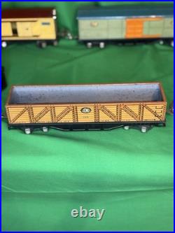 Lionel Pre-War O-Gauge 259E 2-4-2 Steam Engine, Tender & 7 Rail Cars
