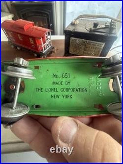 Lionel Pre-War O Gauge Pullman Passenger Car #609, Caboose #657 & 2 Freight Cars