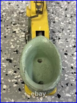 Lionel Prewar 1103 Peter Rabbit Chick Mobile, No Key, Works Well