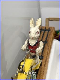 Lionel Prewar 1103 Peter Rabbit Chick Mobile No Key Works Well