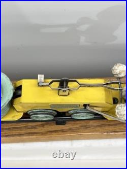 Lionel Prewar 1103 Peter Rabbit Chick Mobile No Key Works Well