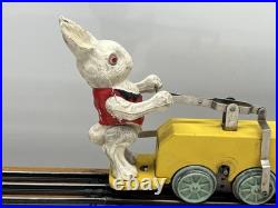 Lionel Prewar 1103 Peter Rabbit Chick Mobile No Key Works Well
