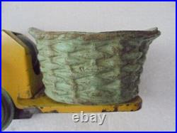 Lionel Prewar # 1103 Peter Rabbit Chick Mobile WInd Up Hand Car Original