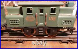 Lionel Prewar 152 antique 100 year old engine & Car see video runnning