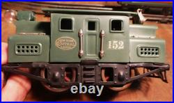 Lionel Prewar 152 antique 100 year old engine & Car see video runnning