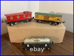 Lionel Prewar 1666 Engine & Tender With Passenger Cars