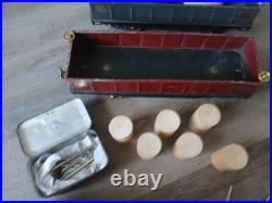 Lionel Prewar 212 Gondolas With Tool Boxes Barrels and Coal