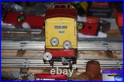 Lionel Prewar 219 Operating Crane Yellow, Red, and Black base