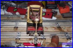 Lionel Prewar 219 Operating Crane Yellow, Red, and Black base
