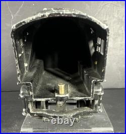 Lionel Prewar 225E Locomotive and 2235W Tender in VG