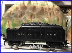 Lionel Prewar 225e & 2235w Locomotive & Tender