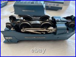 Lionel Prewar 265E Blue Streak Steam Engine And Passenger Cars 618,619 and 637