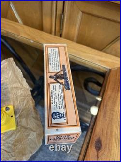 Lionel Prewar #57 21st/Broadway Yellow Lamp Post in Original HTF Box With Paper