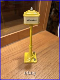 Lionel Prewar 57 Yellow Boulavard Lamp Post All Original Nice! Tested