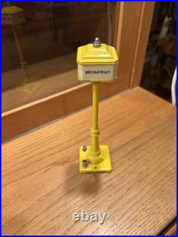 Lionel Prewar 57 Yellow Boulavard Lamp Post All Original Nice! Tested