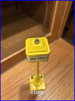 Lionel Prewar 57 Yellow Boulavard Lamp Post All Original Nice! Tested