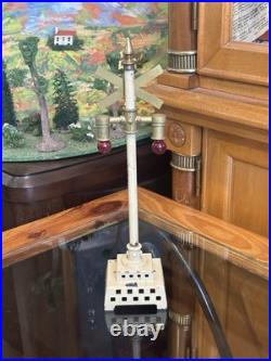 Lionel Prewar #79 Railroad Crossing Flashing Signal (original!)