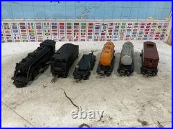 Lionel Prewar Metal Set 1664 and 4 freight Car