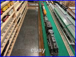 Lionel Prewar Metal Set 1664 and 4 freight Car