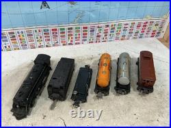 Lionel Prewar Metal Set 1664 and 4 freight Car
