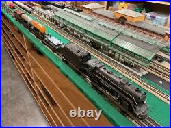 Lionel Prewar Metal Set 1664 and 4 freight Car