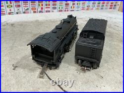 Lionel Prewar Metal Set 1664 and 4 freight Car
